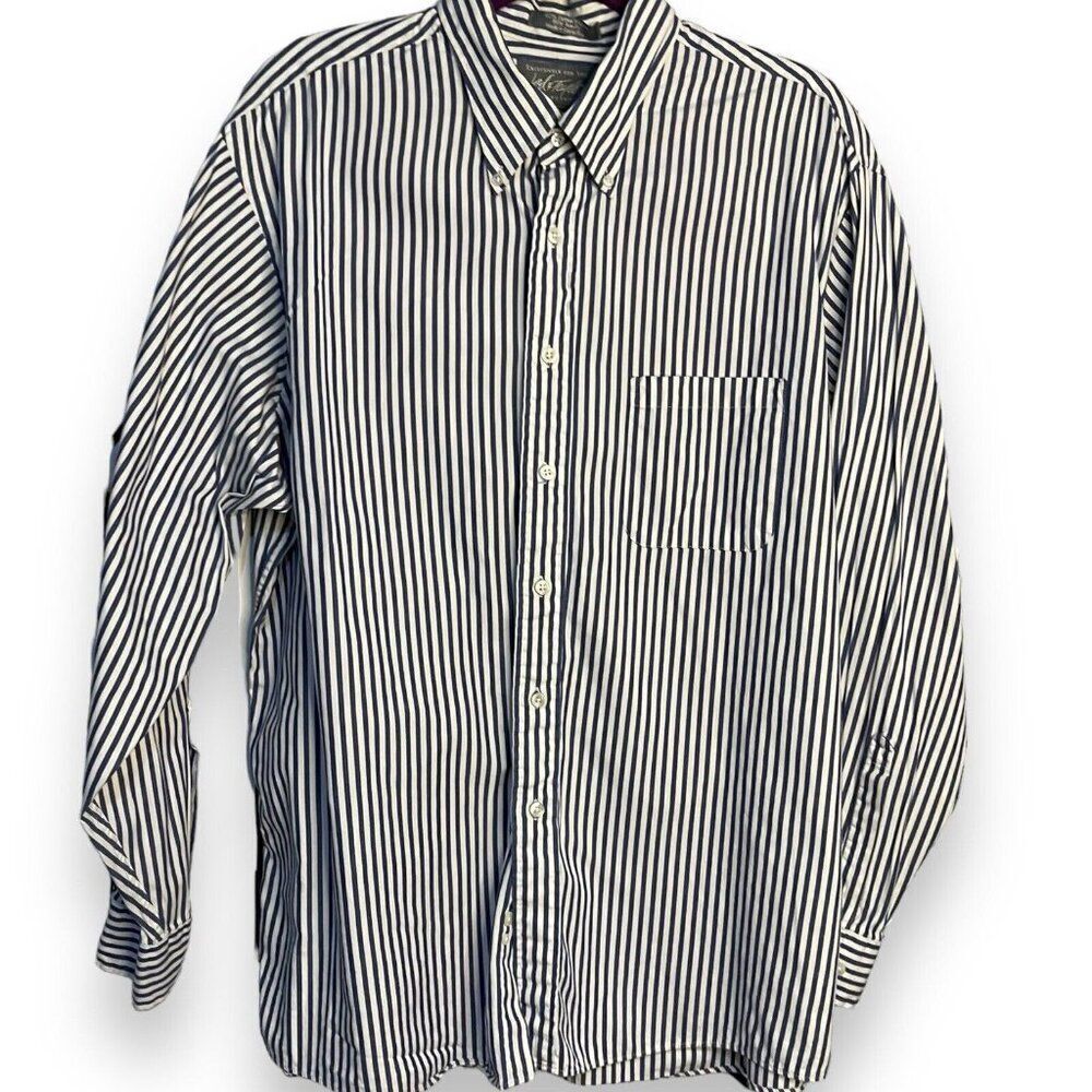 Lord & Taylor Button Down Shirt Men's Blue White Striped Pocket Business Casual